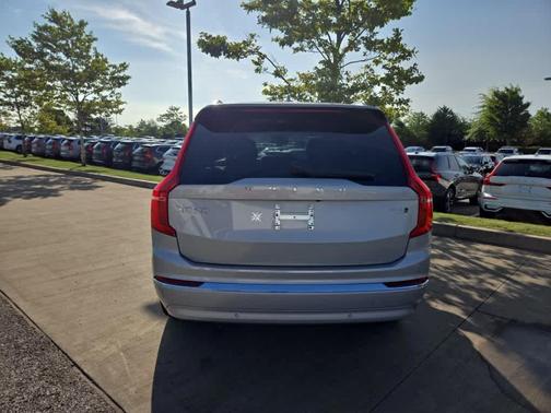 2024 Volvo XC90 B6 Ultimate Bright Theme 7-Seater