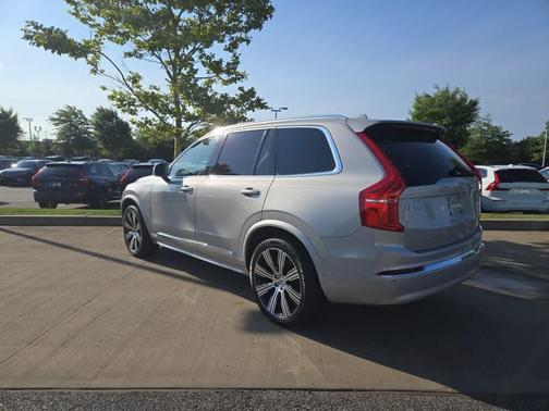 2024 Volvo XC90 B6 Ultimate Bright Theme 7-Seater