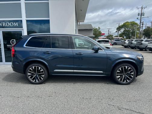 2026 Volvo XC90 PLUS