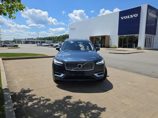Denim Blue Metallic 2023 Volvo XC90 B6 Plus 6-Seater
