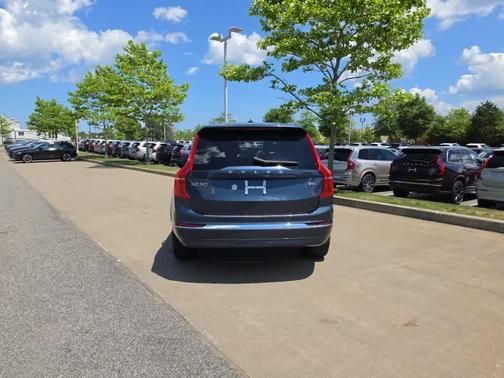 Denim Blue Metallic 2023 Volvo XC90 B6 Plus 6-Seater
