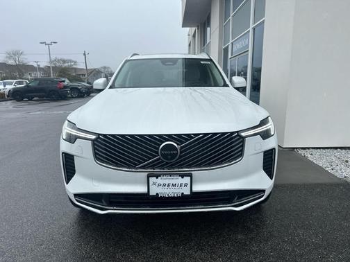 White 2026 Volvo XC90 B6 Ultra 7-Seater