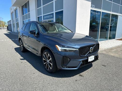 2025 Volvo XC60 B5 Plus