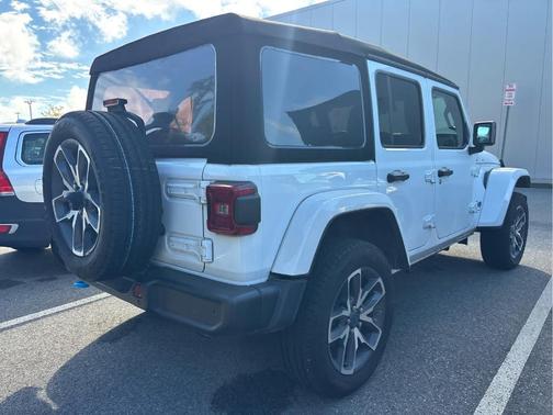 2024 Jeep Wrangler 4xe Sport