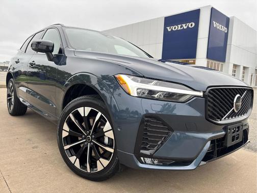 Denim Blue Metallic 2026 Volvo XC60 B5 Plus