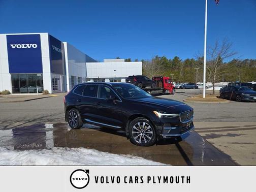 2023 Volvo XC60 B5 Plus Bright Theme