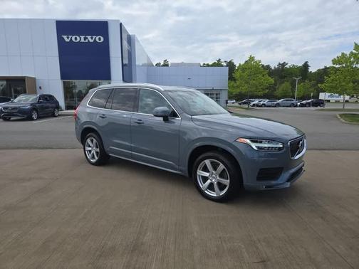 2022 Volvo XC90 T6 Momentum 6 Passenger