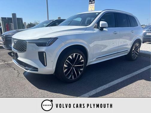 Crystal White Metallic 2025 Volvo XC90 B6 Plus 6-Seater