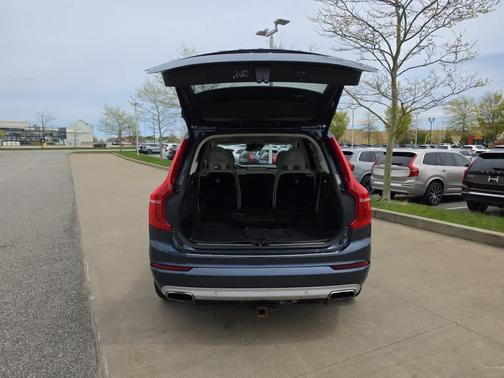 Blue 2021 Volvo XC90 T6 Momentum 7 Passenger