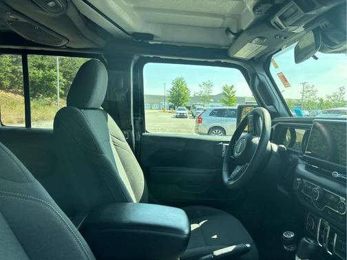 2024 Jeep Wrangler 4xe Sport