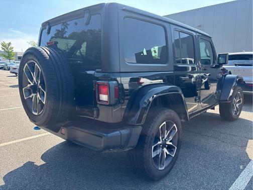 2024 Jeep Wrangler 4xe Sport
