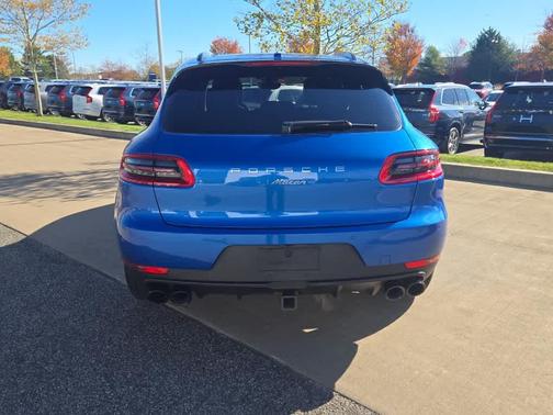 2018 Porsche Macan 