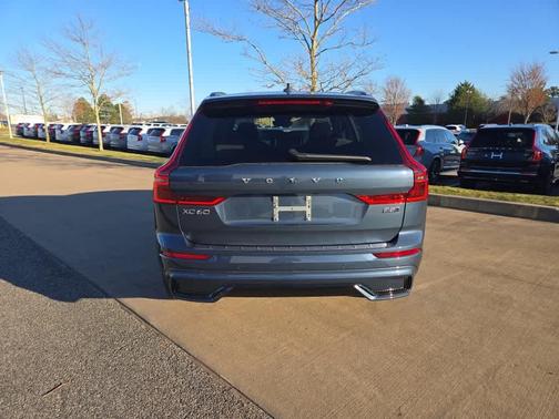 2026 Volvo XC60 B5 Plus