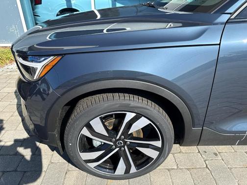 Blue 2026 Volvo XC40 B5 Ultra