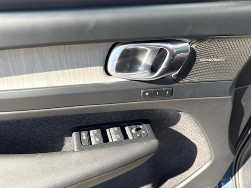 Blue 2026 Volvo XC40 B5 Ultra