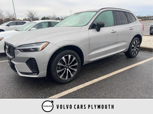 2023 Volvo XC60 B5 Plus Dark Theme
