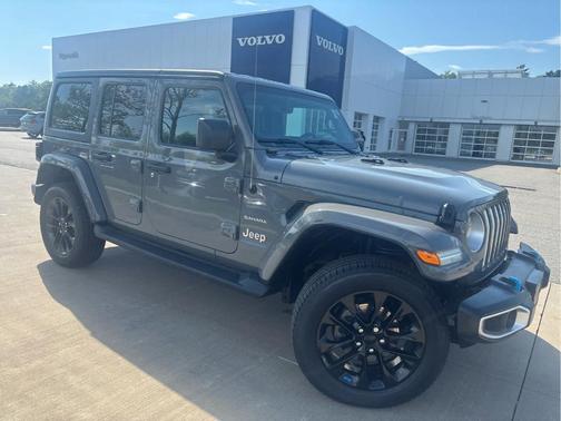 Sting Gray Clearcoat 2023 Jeep Wrangler 4xe Sahara