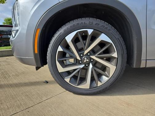 2022 Mitsubishi Outlander SEL