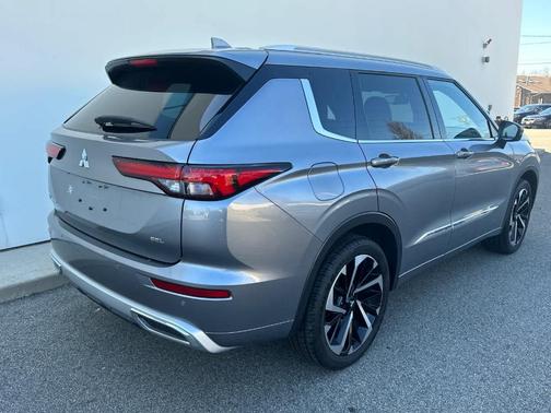 2022 Mitsubishi Outlander SEL