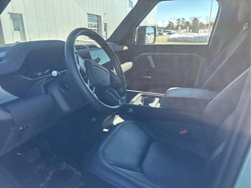 2023 Land Rover Defender 75th Limited Edition