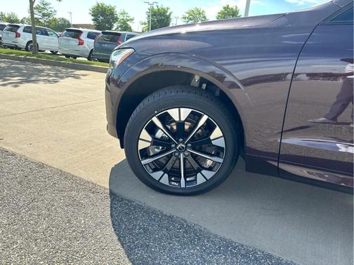 Mulberry Red 2026 Volvo XC60 B5 Plus