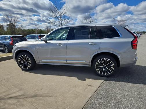 2025 Volvo XC90 Plug-In Hybrid T8 Ultra 6-Seater