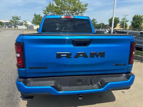 Hydro Blue Pearlcoat 2025 RAM 1500 Big Horn/Lone Star