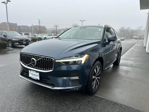 Denim Blue Metallic 2023 Volvo XC60 B5 Plus Bright Theme