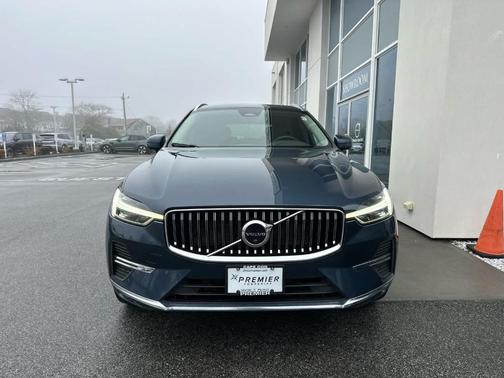 Denim Blue Metallic 2023 Volvo XC60 B5 Plus Bright Theme