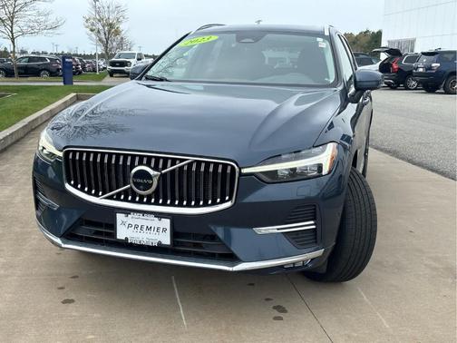 Denim Blue Metallic 2023 Volvo XC60 B5 Plus Bright Theme