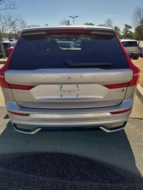 2025 Volvo XC60 B5 Core