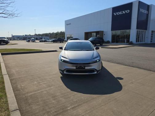 2024 Toyota Prius Prime SE