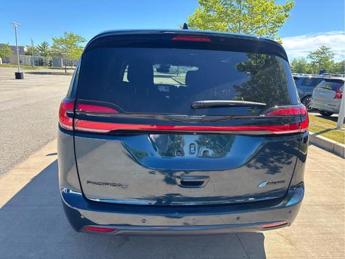 Fathom Blue Pearlcoat 2023 Chrysler Pacifica Hybrid Touring L