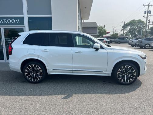 2026 Volvo XC90 B6 Plus 7-Seater