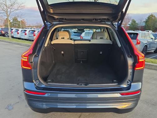 2023 Volvo XC60 B5 Core