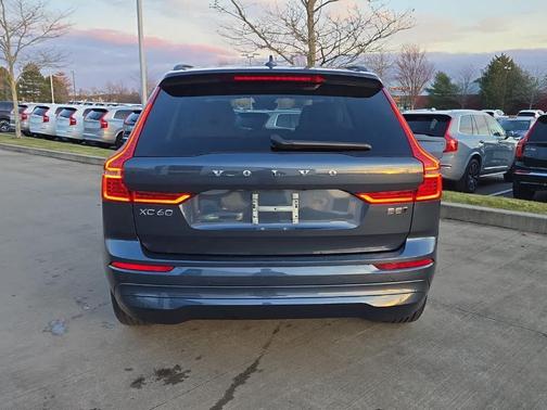 2023 Volvo XC60 B5 Core