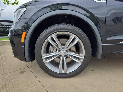 2019 Volkswagen Tiguan 2.0T SEL R-Line