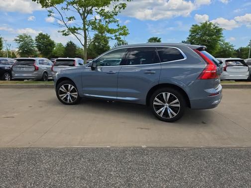 Gray 2023 Volvo XC60 B5 Plus Bright Theme
