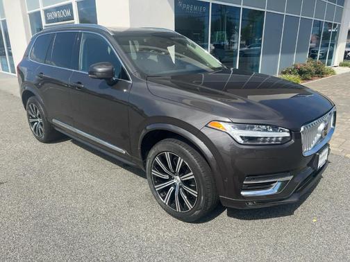 2024 Volvo XC90 B6 Plus Bright Theme 7-Seater