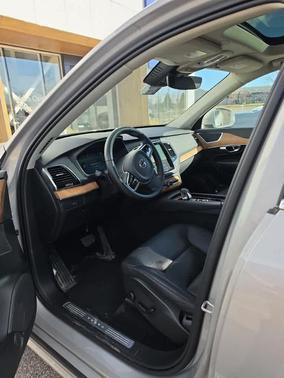 Silver 2024 Volvo XC90 B5 Plus Bright Theme