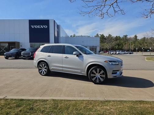 Silver 2024 Volvo XC90 B5 Plus Bright Theme