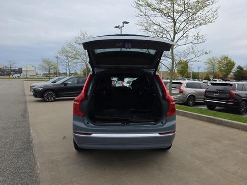 Thunder Gray Metallic 2023 Volvo XC90 B6 Plus 7-Seater