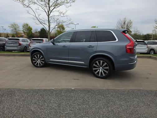 Thunder Gray Metallic 2023 Volvo XC90 B6 Plus 7-Seater
