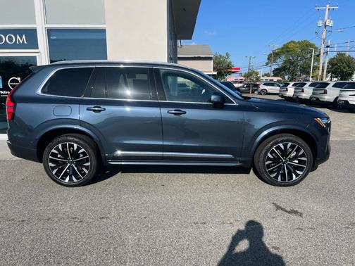 2026 Volvo XC90 B6 Plus 6-Seater