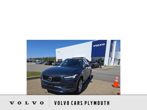 2023 Volvo XC90 B5 Core