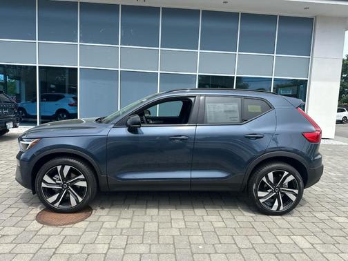 Denim Blue 2026 Volvo XC40 B5 Plus