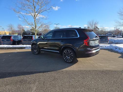 2026 Volvo XC90 B6 Plus 7-Seater