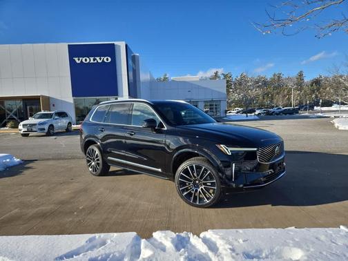 2026 Volvo XC90 B6 Plus 7-Seater