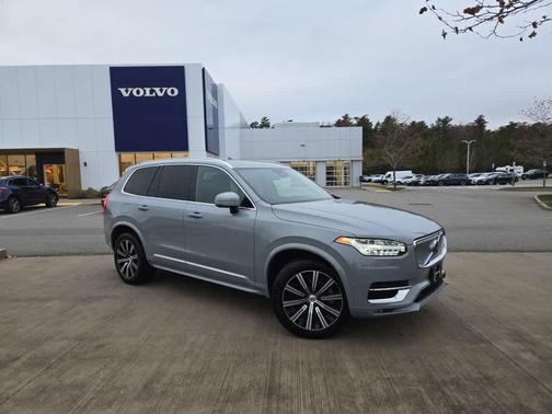 2024 Volvo XC90 B6 Plus Bright Theme 7-Seater