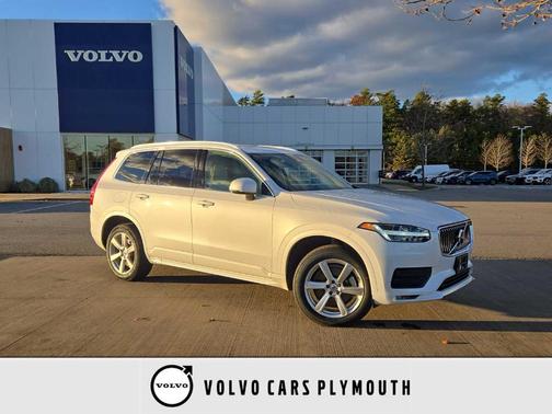 2023 Volvo XC90 B5 Core